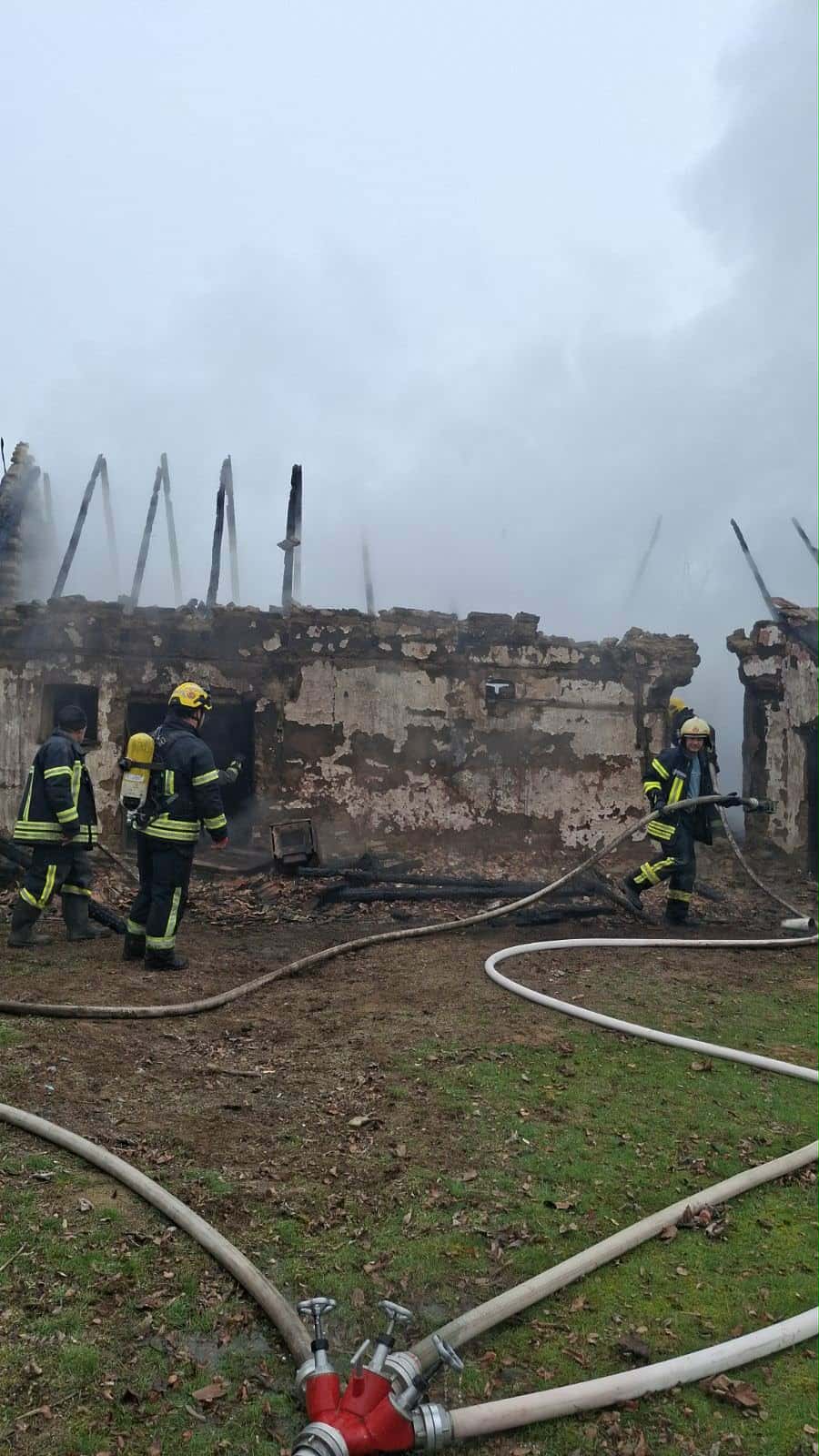 56. intervencija u ovoj godini: Požar na salašu u Golić kraju